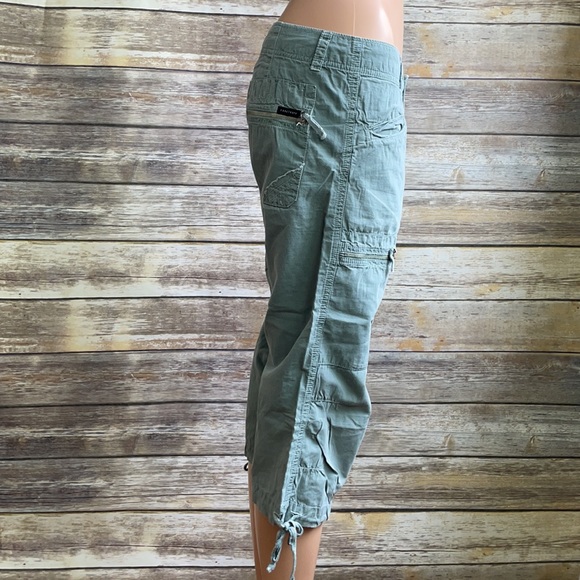 Sanctuary Green Cargo Capris - Picture 4 of 9